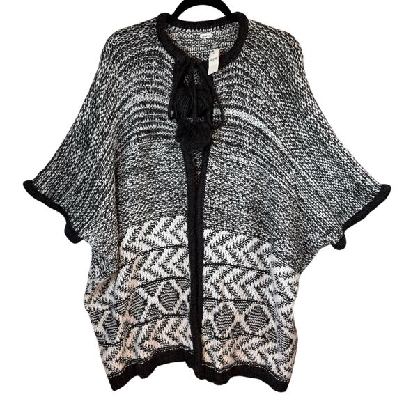 Aerie Cardigan Sweater Poncho One Size Women’s Open Front Pom Pom Tie Knit NEW - Picture 4 of 14
